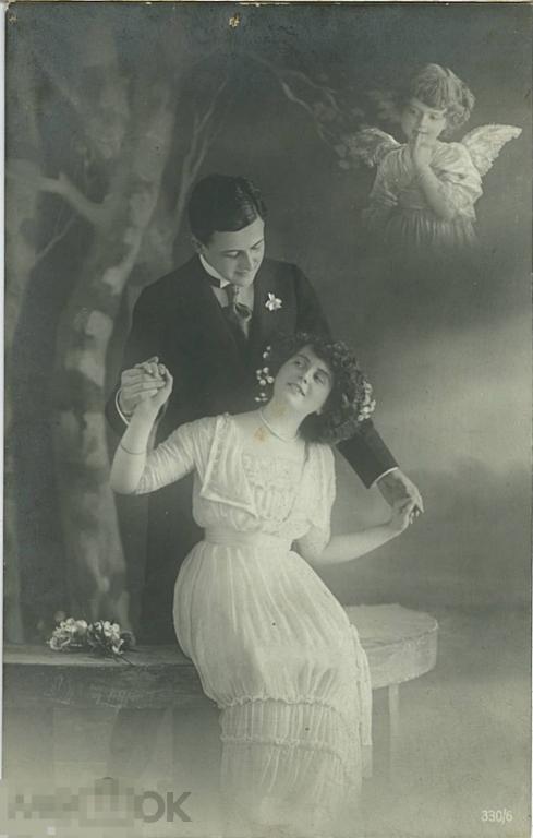 Пасхальная. Молодая пара и ангел