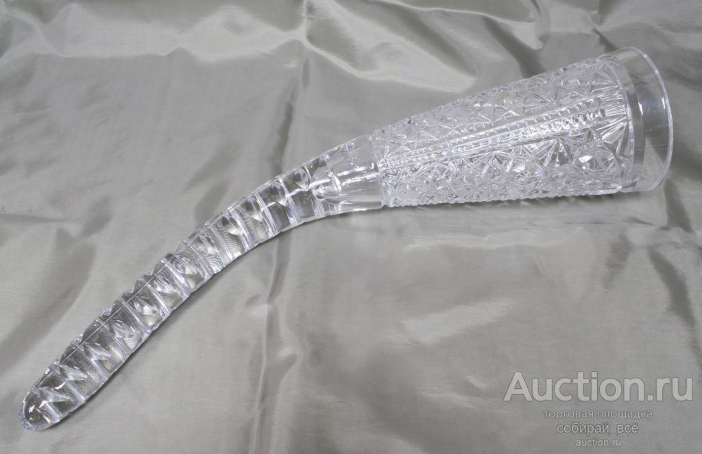 Рог большой, хрусталь, длина 38 см, диаметр 8,5 см  (22)
