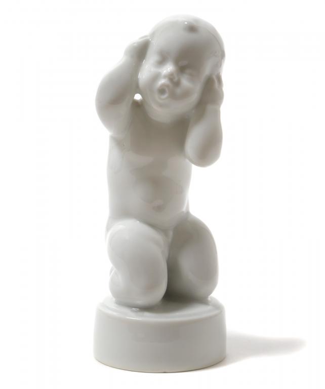 Фарфоровая фигура "Ушная боль". Bing & Grondahl.