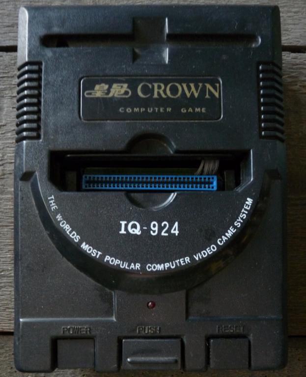 Игровая приставка Crown IQ-924