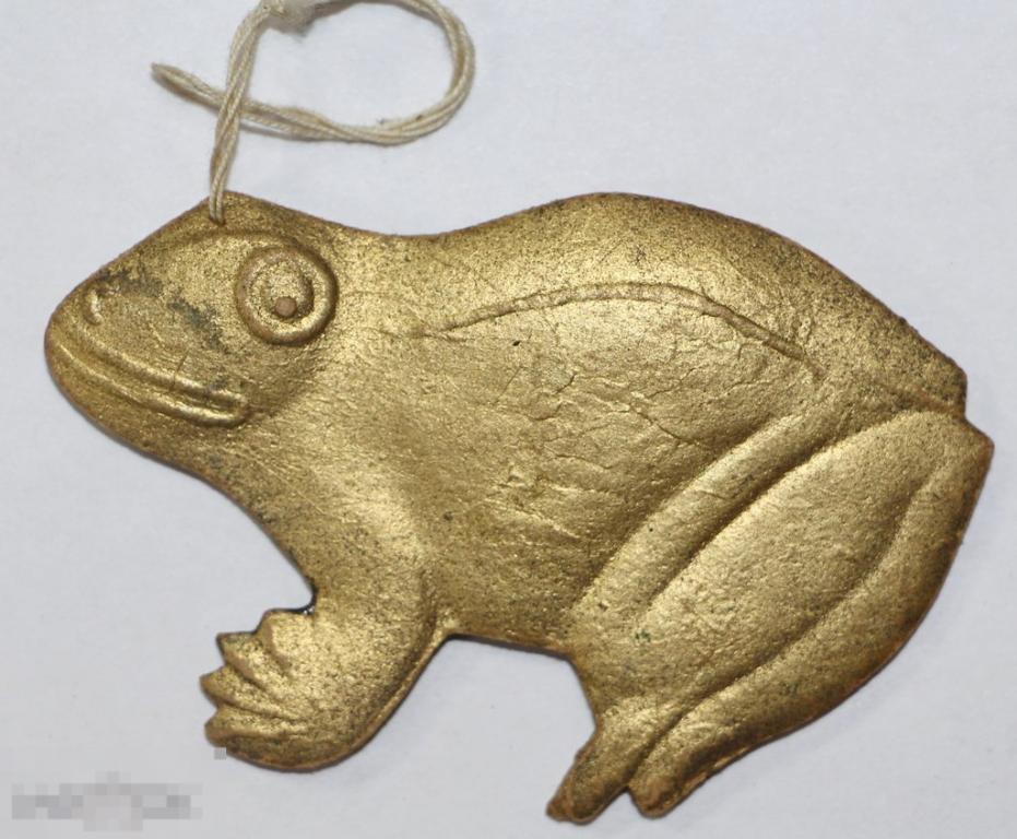 Ёлочная игрушка ЛЯГУШКА. Картонаж. Каталожная, 1943-40 годы. Золоченый окрас.