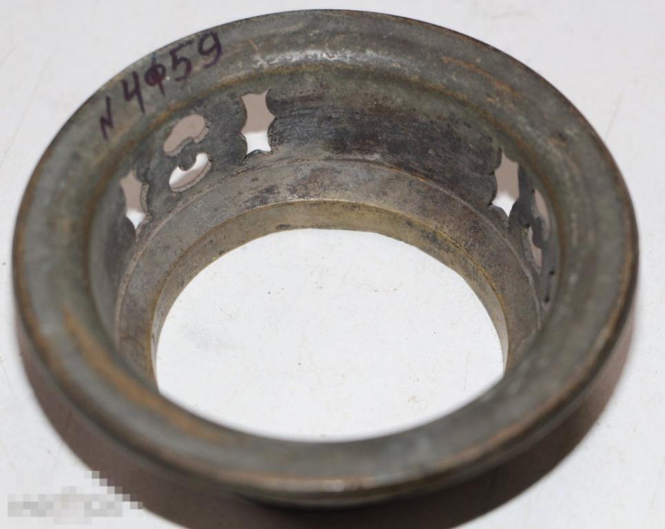 Конфорка №4. Литая.  Диаметр посадочный 59 мм. Запчасть от самовара.