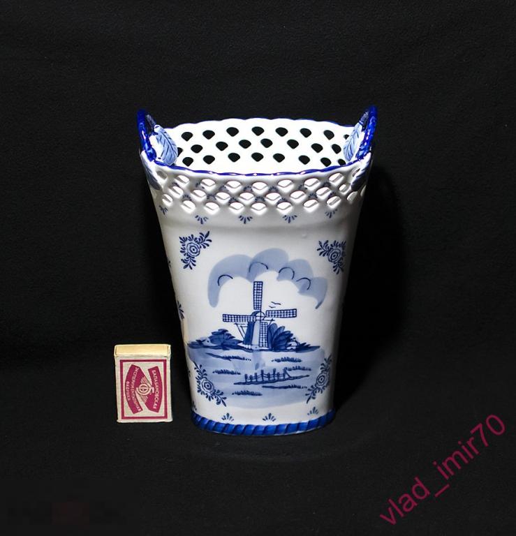 Ваза фарфор Ветряная мельница Delftware Royal Twickel Голландия, ручная роспись