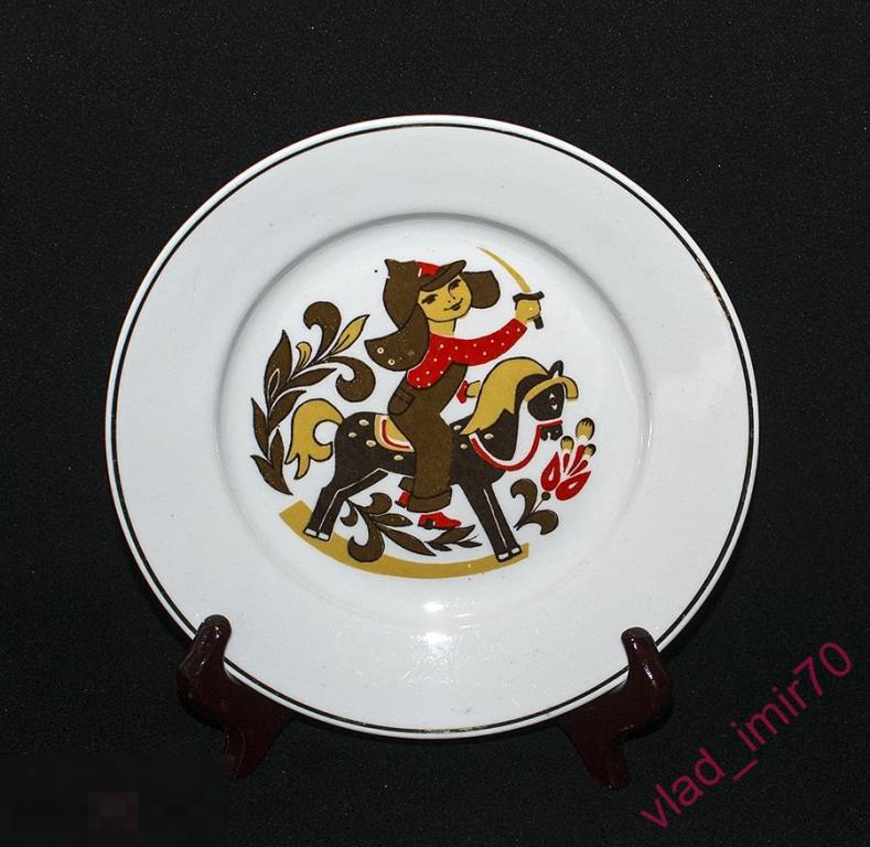 Тарелка детская Юный кавалерист-будённовец Барановский ф.з. Барановка агитация СССР