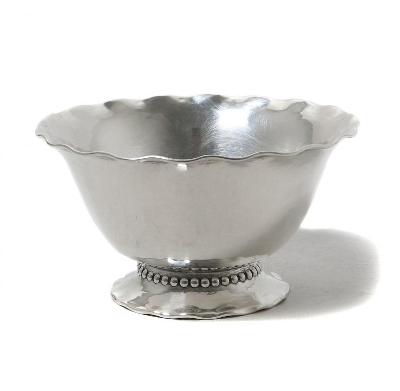 Серебряная ваза с фестончатыми краями. Швеция 1926 год.
