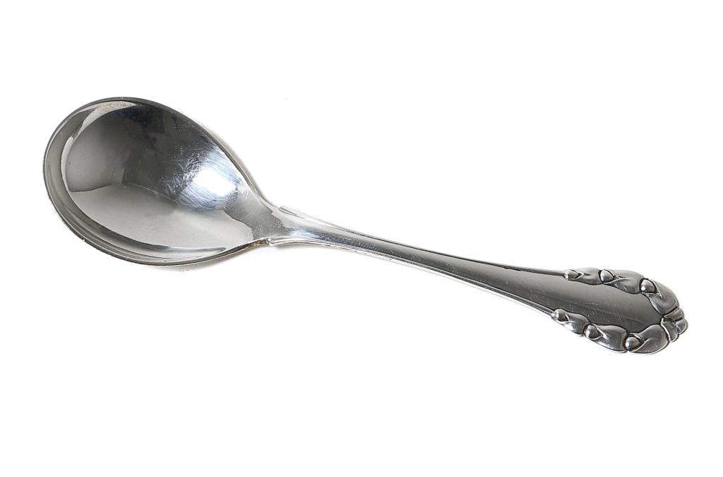 Серебряная сервировочная ложка. Georg Jensen, 1921 год.