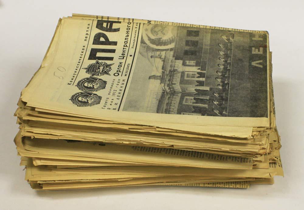 Подборка газет "Правда" за 1951-68, 1982 гг., 93 шт. (см. фото)
