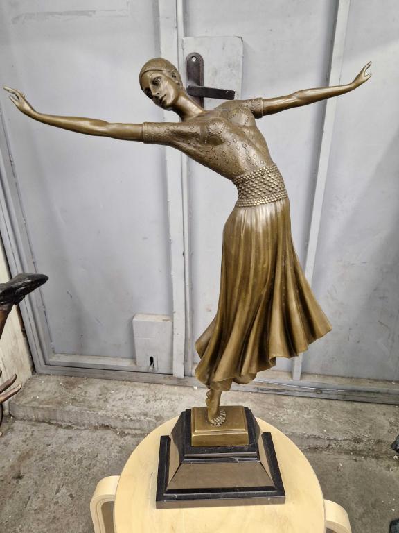 Танцовщица крупная 165. Девушка. Бронза. Статуэтка.