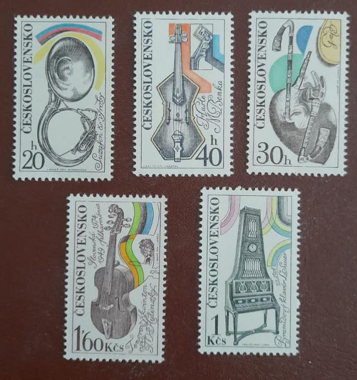 Чехословакия 1974 год  Музыкальные инструменты MNH