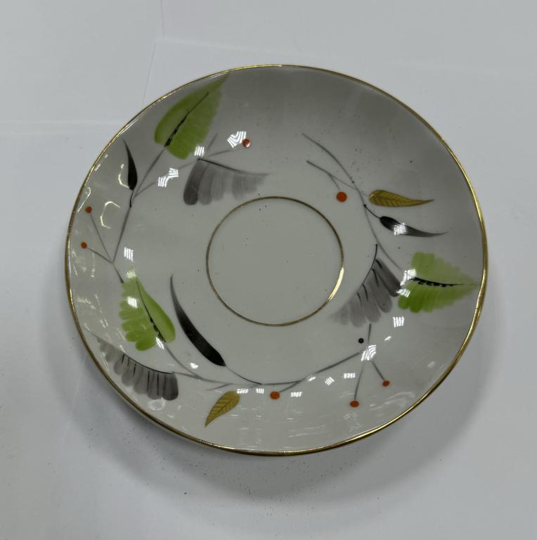 Блюдце ЛФЗ фарфор СССР 15 см В отличном состоянии! Позолота!