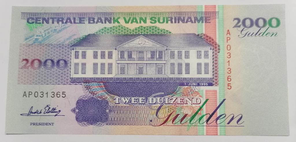 Суринам 2000 гульден 1995   P#142   UNC пресс