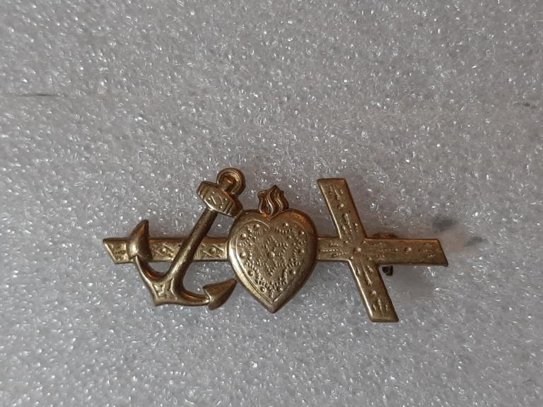 БРОШЬ СТАРИННАЯ ВЕРА НАДЕЖДА ЛЮБОВЬ БРОНЗА