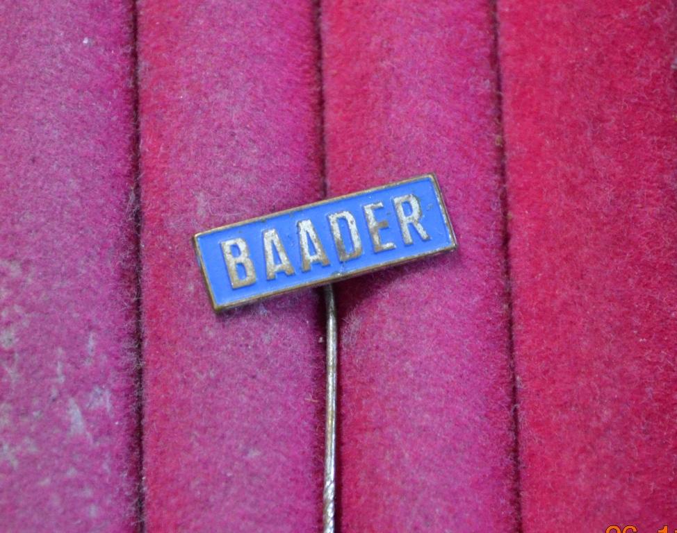 BAADER Планетарий ГДР Тяжелый Астрономия ГЕРМАНИЯ   ИНОСТРАННЫЙ ЗНАЧОК ЛИСТ № III