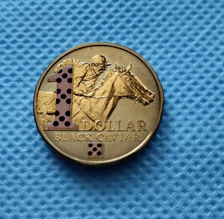 Австралия. 1 доллар 2013, скачки, лошадь Черная икра. 1й выпуск,эмаль. Редкая монета.