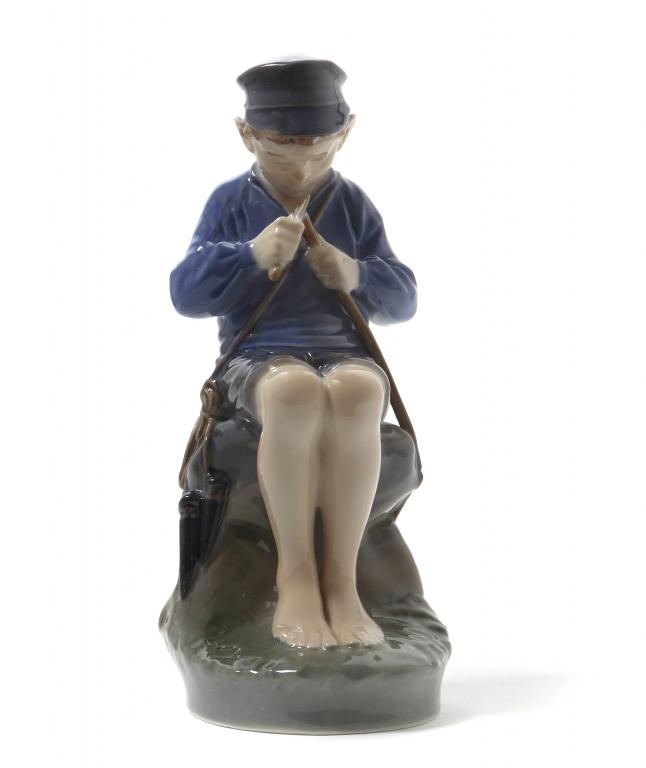 Фарфоровая фигура "Мальчик". Royal Copenhagen
