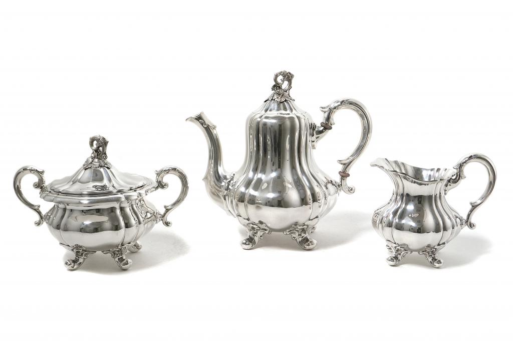 Серебряный кофейный сервиз, 3 предмета.  Ввезен в Швецию, 1927 год.