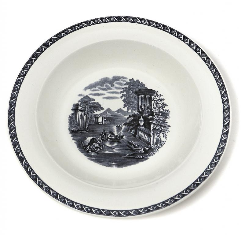 Фарфоровая тарелка. Англия, Wedgwood.