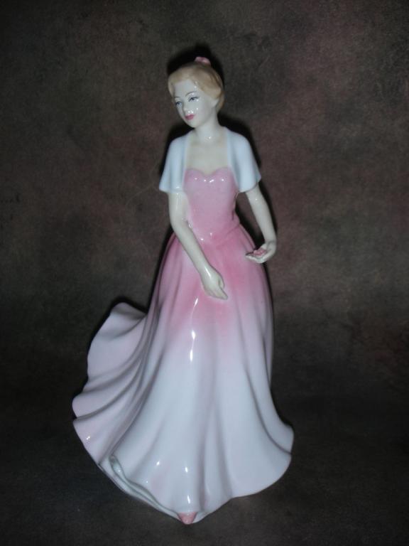 Статуэтка. Фарфор. Дама Джулия. Royal Doulton. Англия