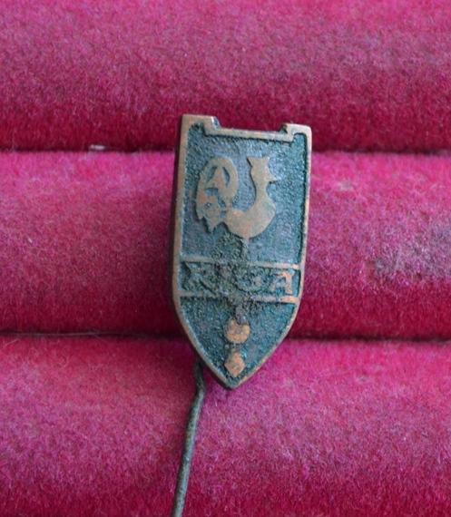 РИГА Латвия ПЕТУШОК    ИНОСТРАННЫЙ ЗНАЧОК ЛИСТ № 141