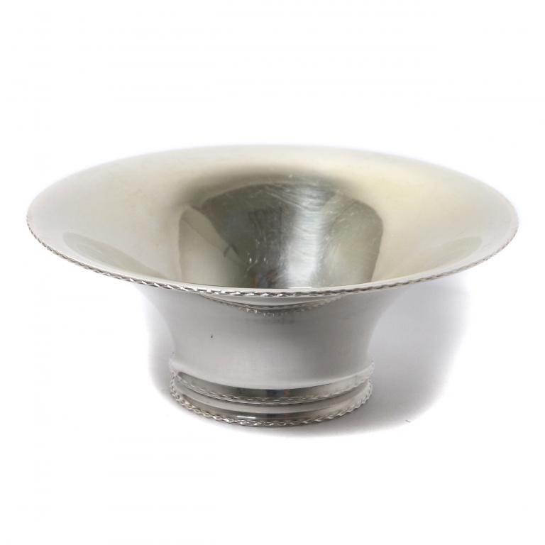 Серебряная ваза. Швеция, 1953 год.