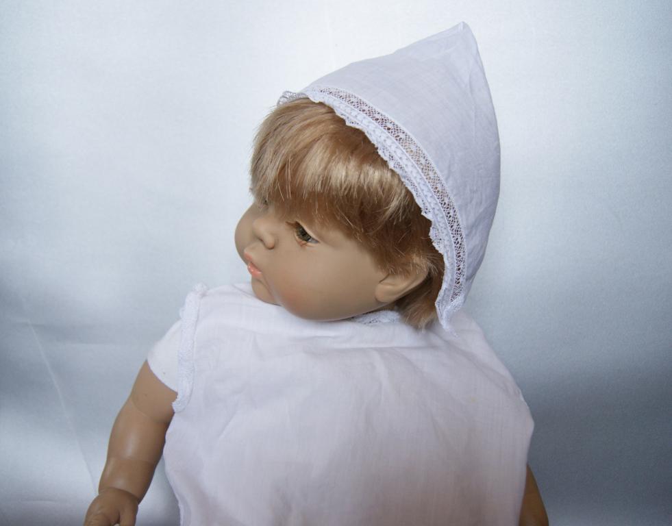 Старинная детская шапочка. чепчик старая. Европа