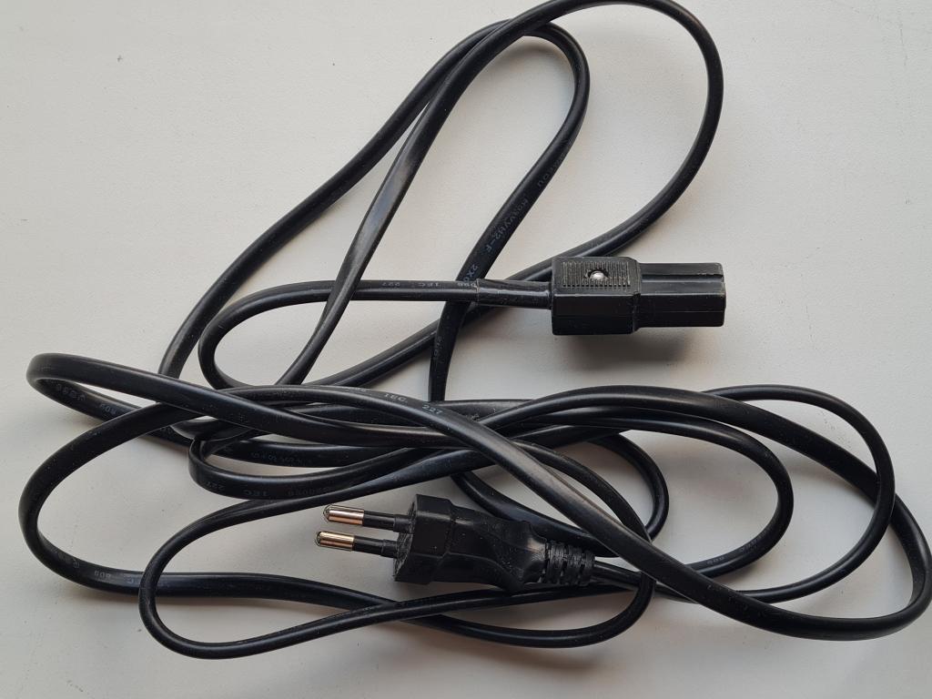 Ленинград-002  004  006  радиоприёмник-сетевой шнур-оригинал