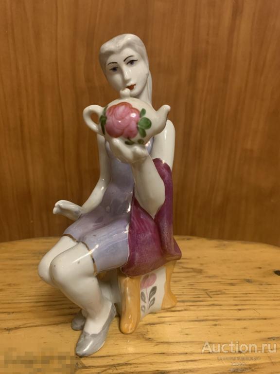 Девушка с чайником. Сысерть. Редкая