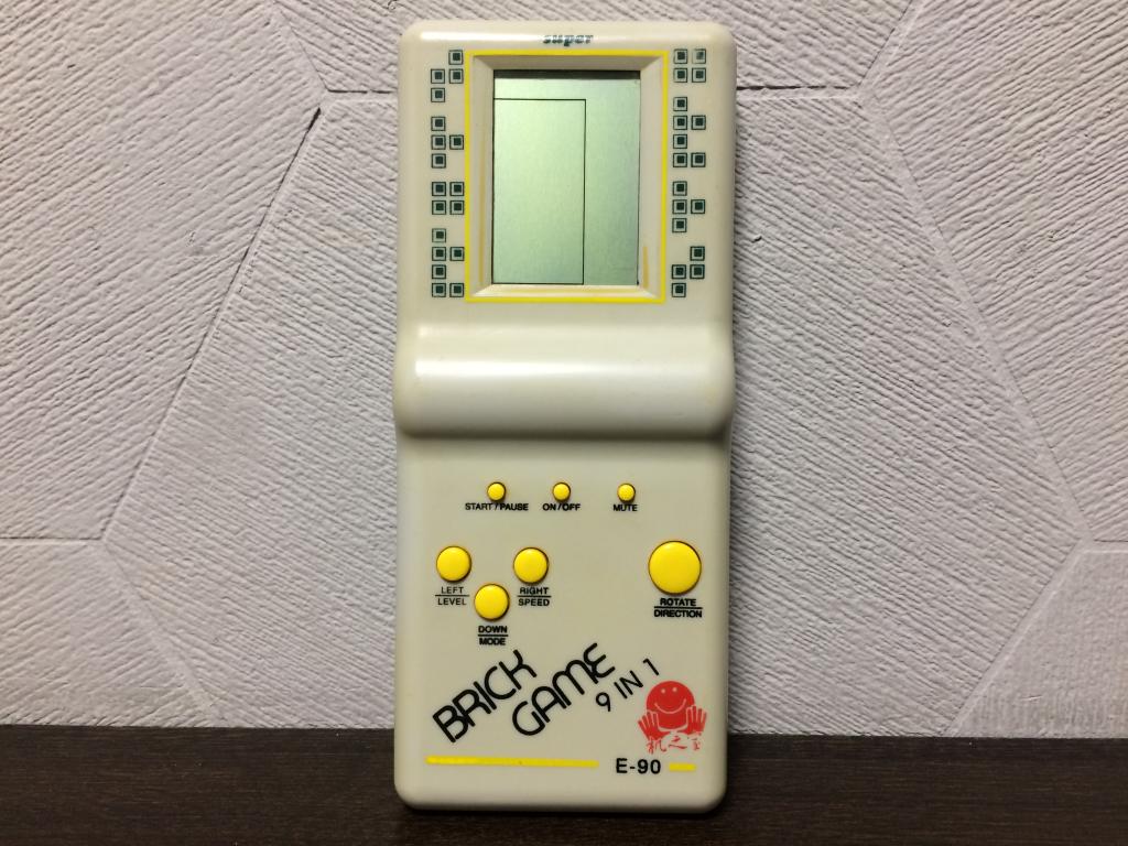 Игровая консоль Тетрис / Brick Game 9 in 1 / E-90 / оригинал