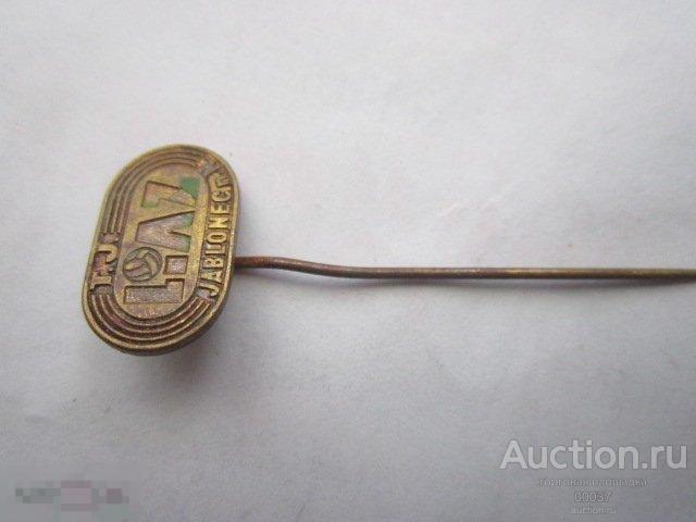 Яблонец. Футбол волейбол. Чехия тяжелый заколка иголка