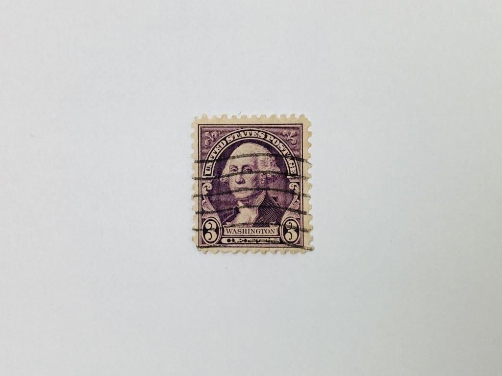 Стандарт. Джордж Вашингтон, первый президент США. Зуб. 11x10. США. 1932. Sc: US 720; Mi: 350A. Гаш