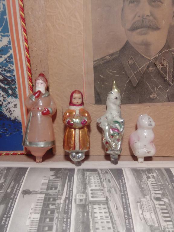 Набор елочных игрушек.Серебряное копытце.Стекло. СССР
