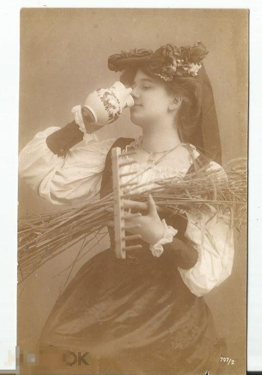 Открытка Девушка-крестьянка, Берлин  1904г.