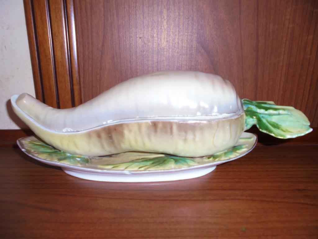 Маслёнка "Редька". Кузнецов. Россия до 1917г.