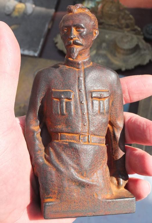 чугунный бюст Дзержинский, скульптор Василич, 1932 год