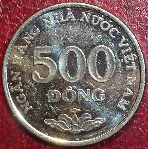 Вьетнам 500 донг 2003 года.