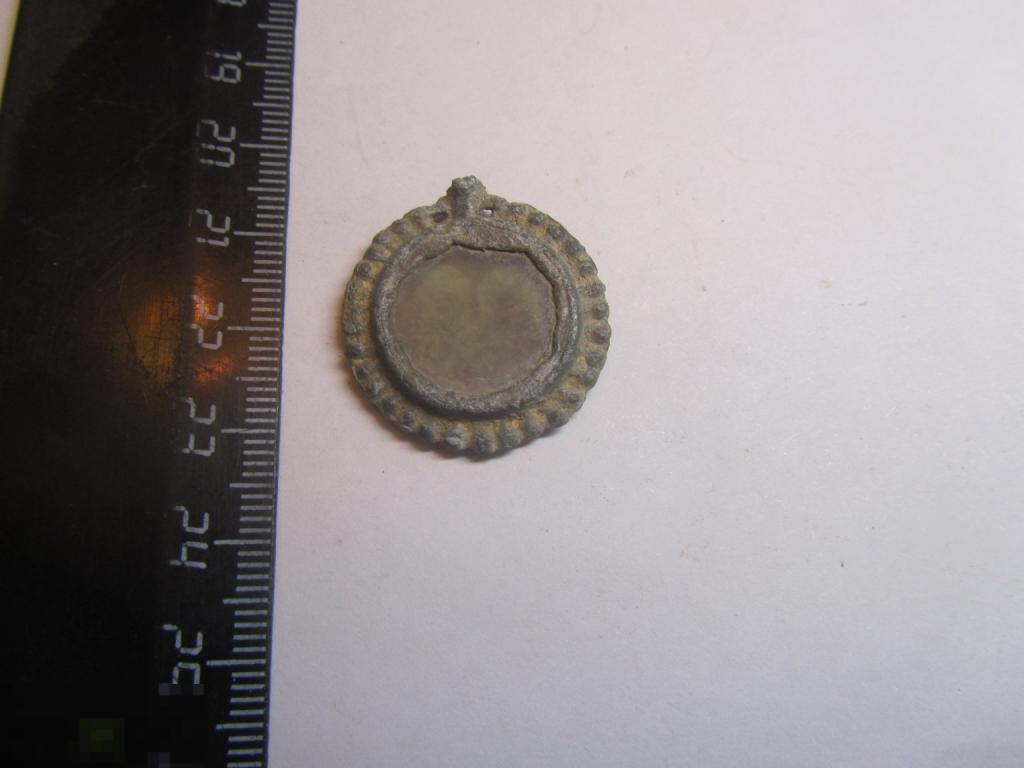 Дореволюционная иконка под стеклом 