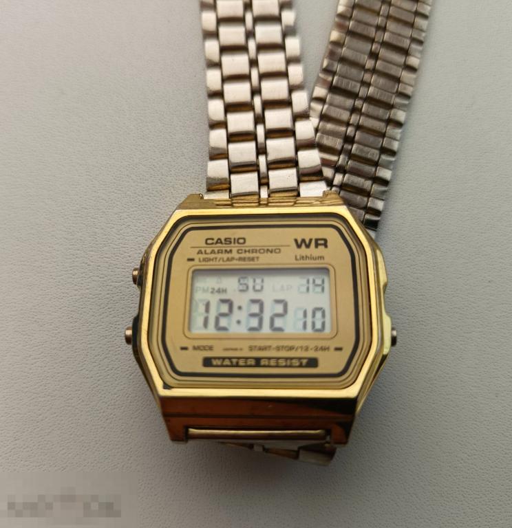 Часы электронные наручные CASIO