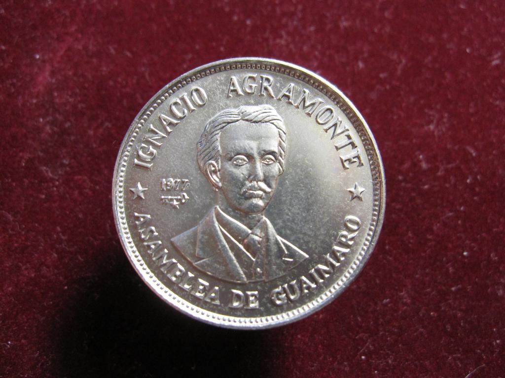 КУБА 1 песо 1977 Игнасио Аграмонте кубинский революционер UNC! Тираж 3000 штук! №2