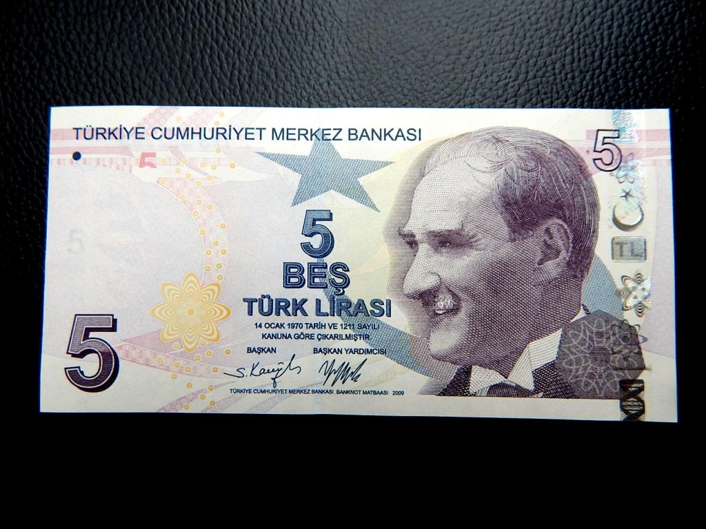 Бона 5 лир 2022 г серии "F" Турция Подписи в описании UNC