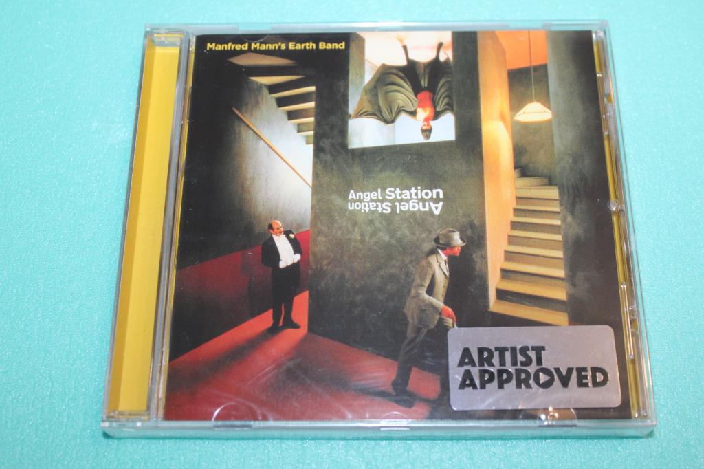 Manfred Mann's E.B. / Angel Station 79 / England