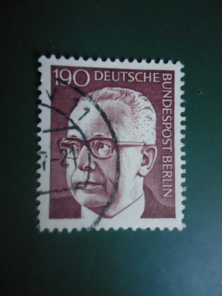 1972 г.  ФРГ  Берлин  гаш. без клея.