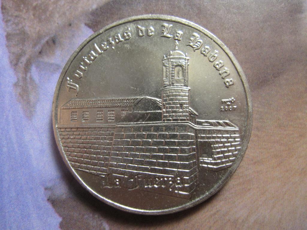 КУБА 1 песо 2007 Крепость Ля-Фуэрса UNC! №1