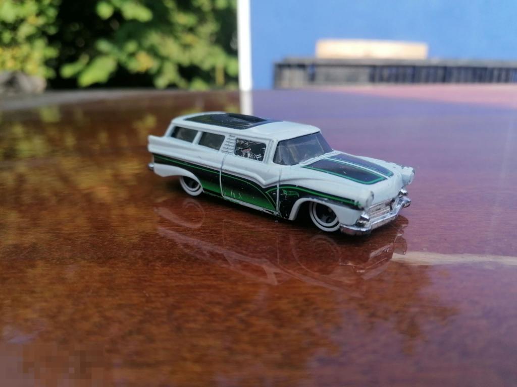 Модель HOTWHEELS  2002//8 crate made in malaysia