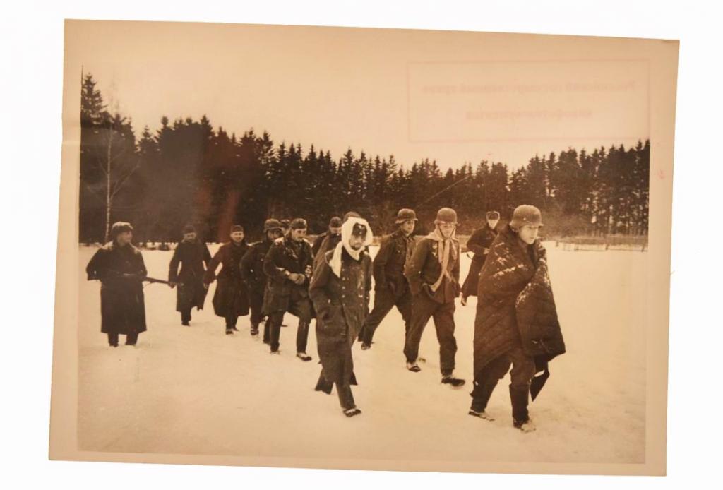 Архивное фото с германскими пленными под Москвой в 1941 году