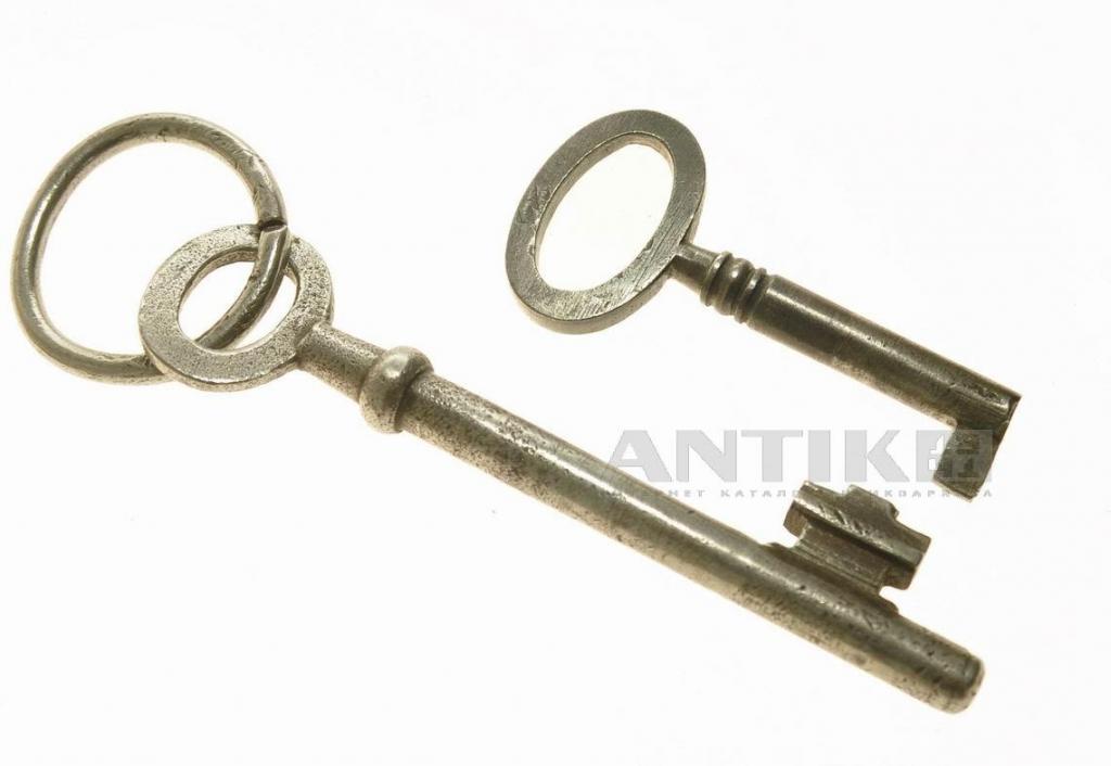 Старинные ключи в отличном состоянии