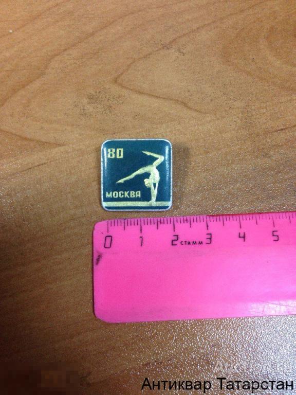 Значок Олимпиада Москва 80 легкая атлетика слюда