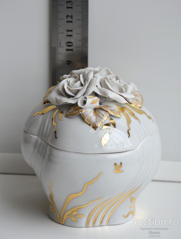 Дулево. Шкатулка с лепниной Бутон фарфоровая статуэтка Фарфор Цветы
