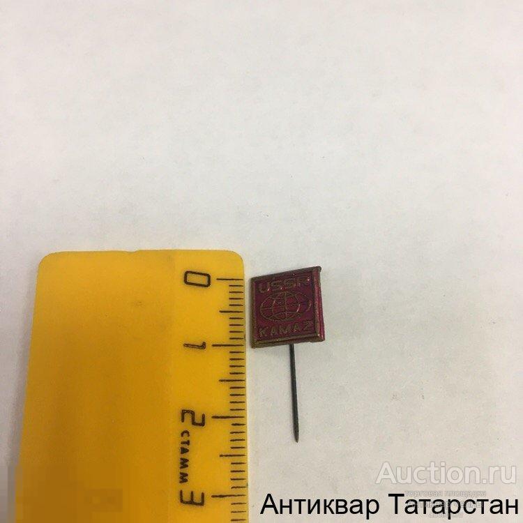 (9411) Значок КАМАЗ Фрачник КАМАZ USSR квадратные Литье иголка Красный