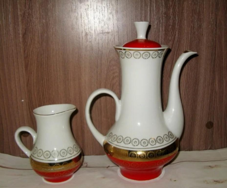 Кофейник и молочник Бориславский фарфоровый завод СССР