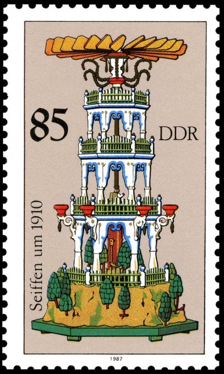 (1987-091) Марка Германия (ГДР) "Пирамида (6)" Рождество II 